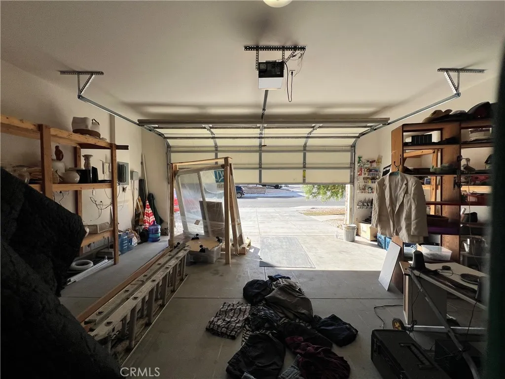 Additional image 135 of 12484 Osprey Ln, Victorville, CA 92392