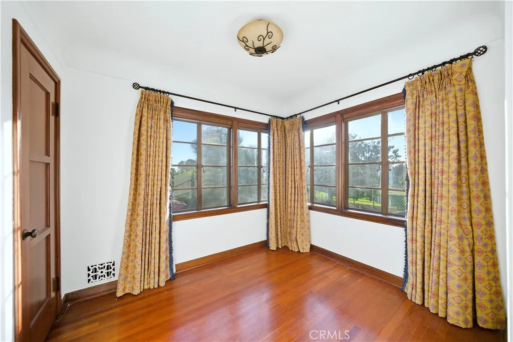 Additional image 88 of 790 Santiago Ave, Long Beach, CA 90804