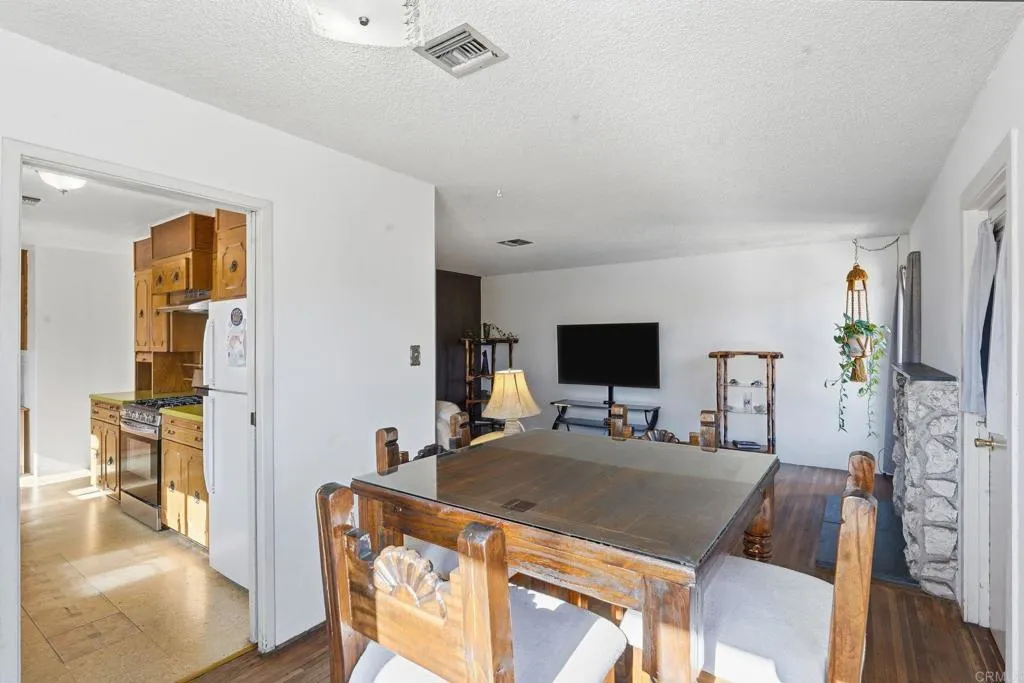 Additional image 9 of 215 Ash Avenue, Chula Vista, CA 91910