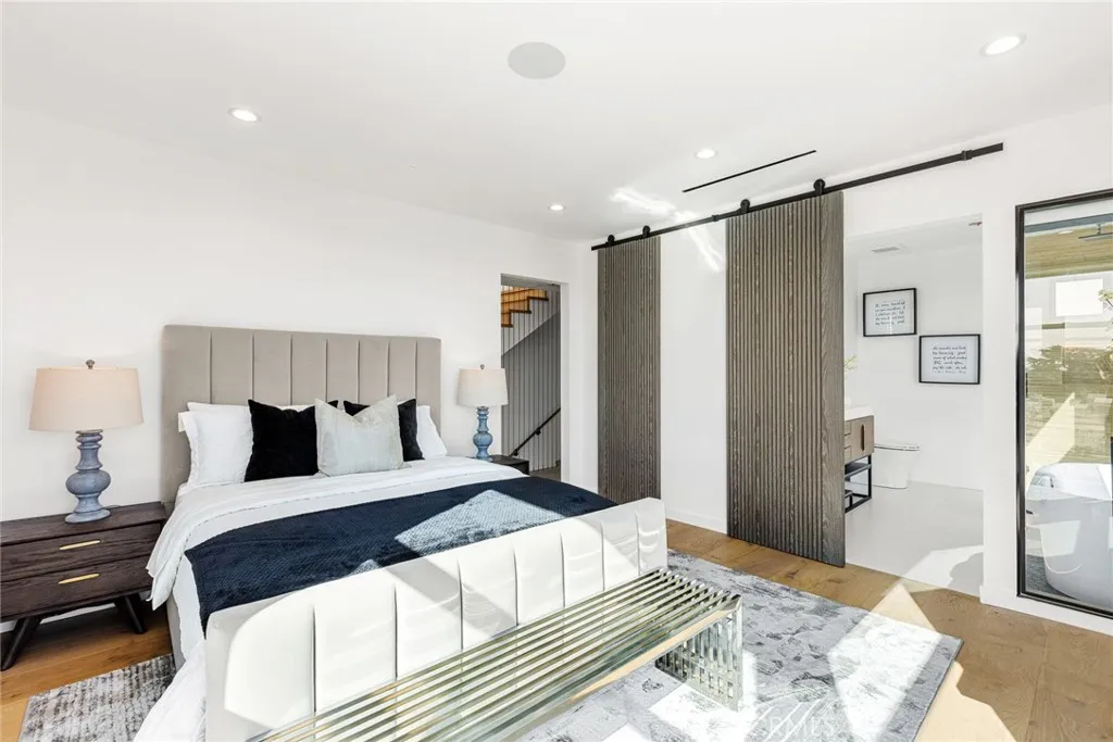 Additional image 36 of 3975 Frances Avenue, West Los Angeles, CA 90066