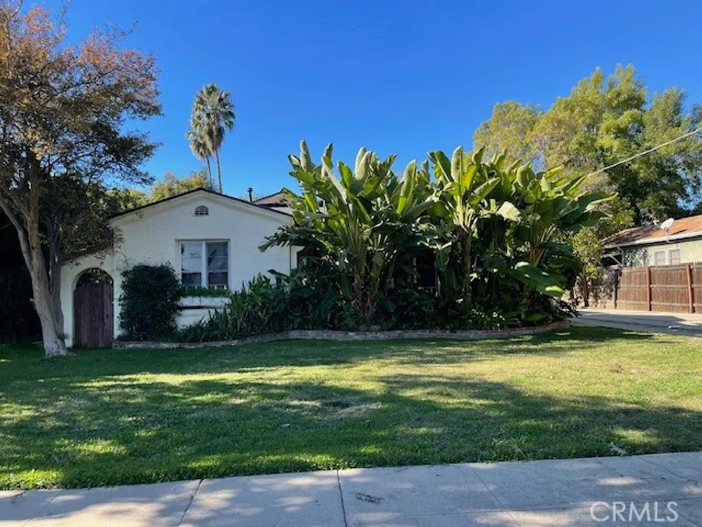 Additional image 2 of 6709 Vesper, Van Nuys, CA 91405