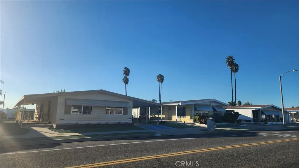 Additional image 2 of 955 S Palm Ave, Hemet, CA 92543