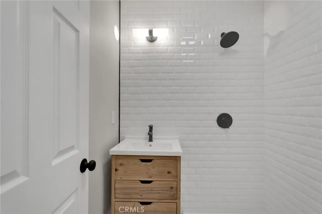 Additional image 61 of 16774 Joshua St, Victorville, CA 92395