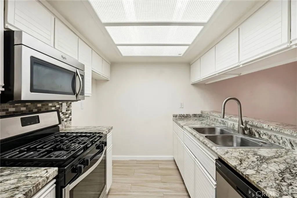 Additional image 58 of 12601 Van Nuys Blvd Unit 111, Pacoima, CA 91331