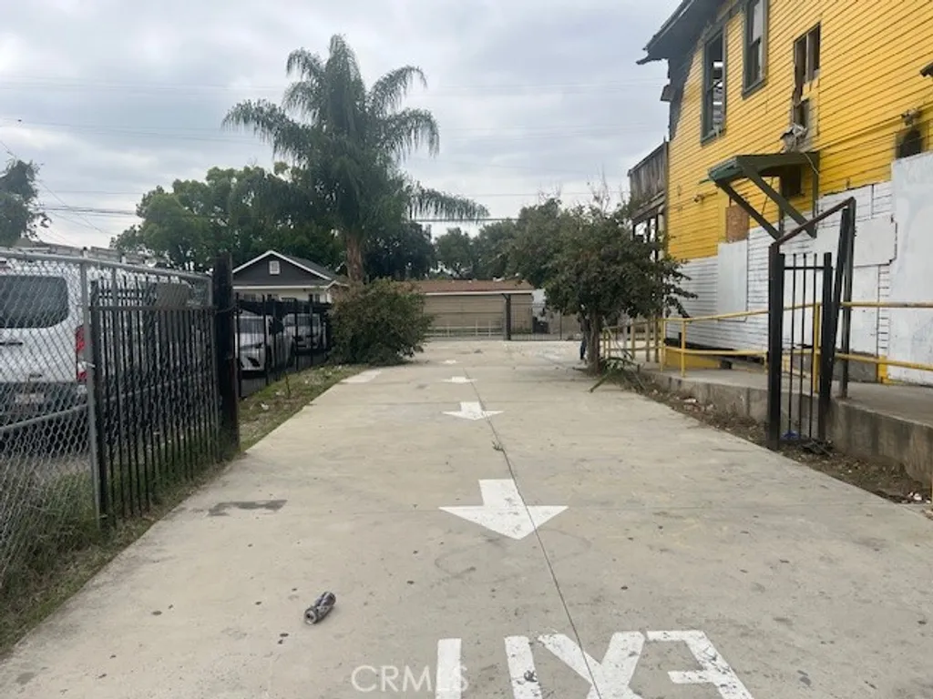 Additional image 4 of 604 E Mission Blvd, Pomona, CA 91766