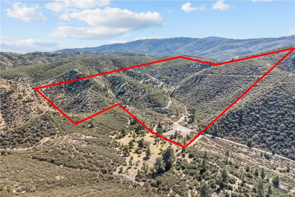 Additional image 7 of 47536 3 Points Road, Lake Hughes, CA 93532