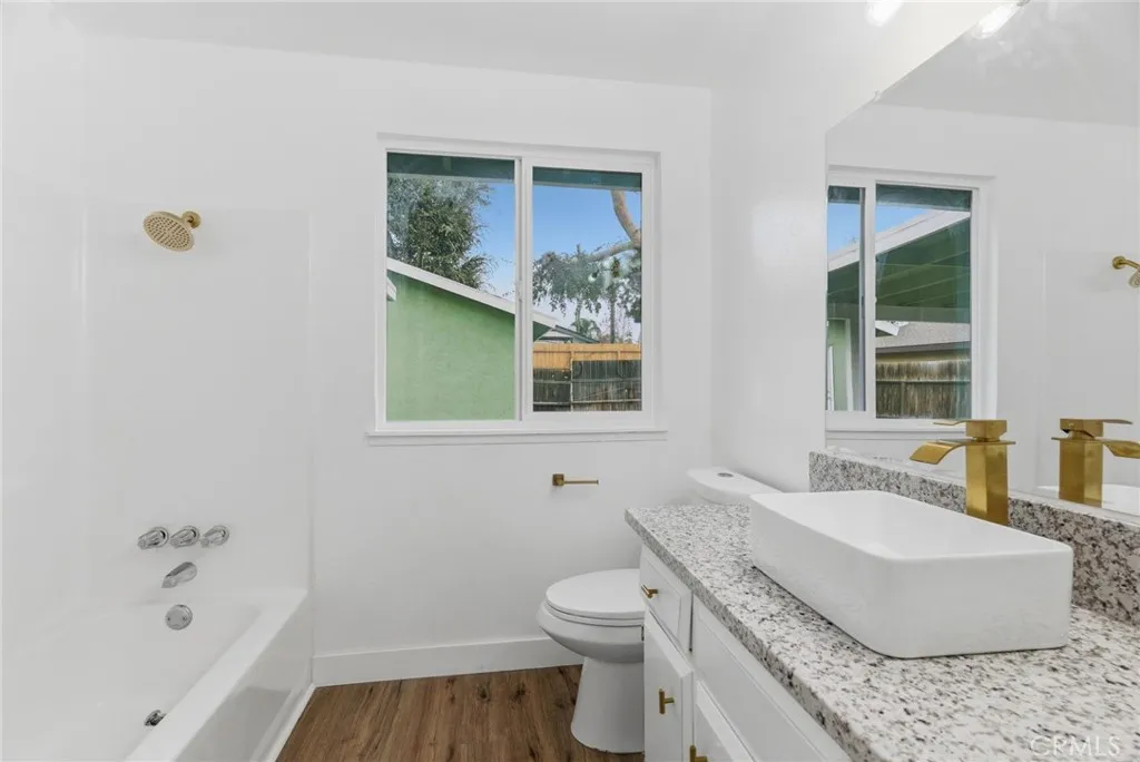 Additional image 10 of 5305 Fairfax Rd, Bakersfield, CA 93306