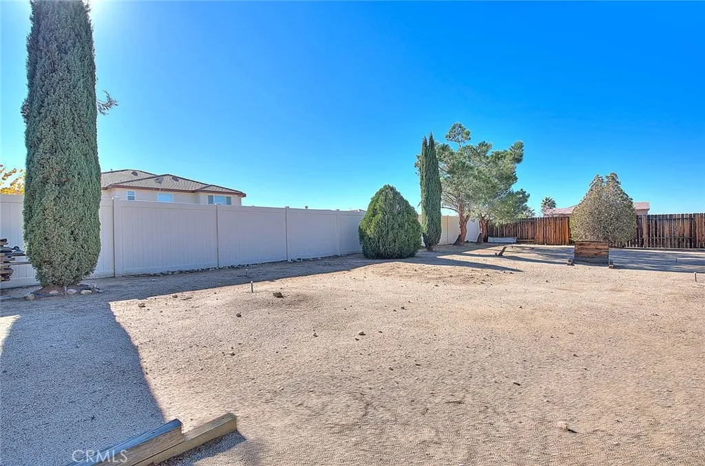 Additional image 54 of 19149 Catalina Rd, Apple Valley, CA 92308