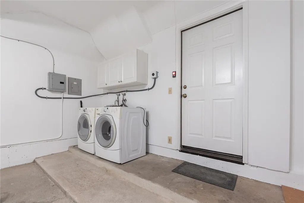 Additional image 40 of 221 Violet Ave, Monrovia, CA 91016