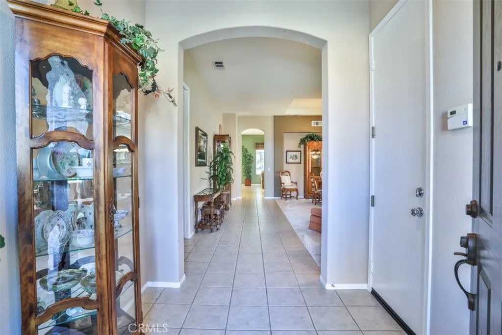 Additional image 3 of 930 Mccall Cir, Corona, CA 92881
