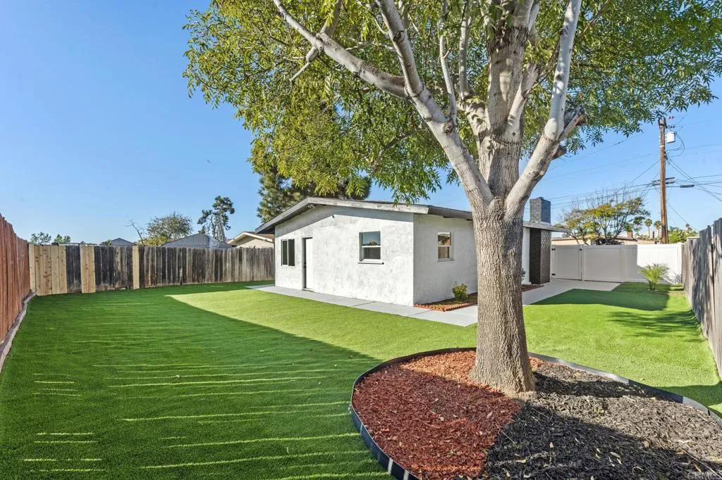 Additional image 34 of 5033 La Paz Dr, San Diego, CA 92113