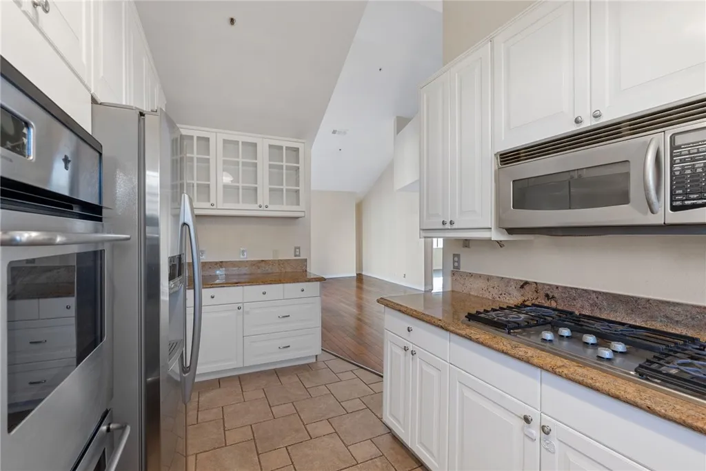 Additional image 8 of 221 Violet Ave, Monrovia, CA 91016