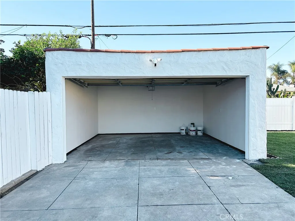 Additional image 35 of 6515 Cimarron, Los Angeles, CA 90047
