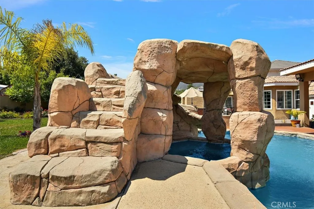 Additional image 144 of 2335 N San Antonio Avenue, Upland, CA 91784