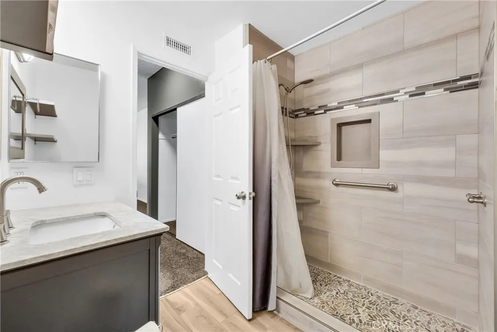 Additional image 13 of 10550 N Lakeside Drive N. #E, Garden Grove, CA 92849