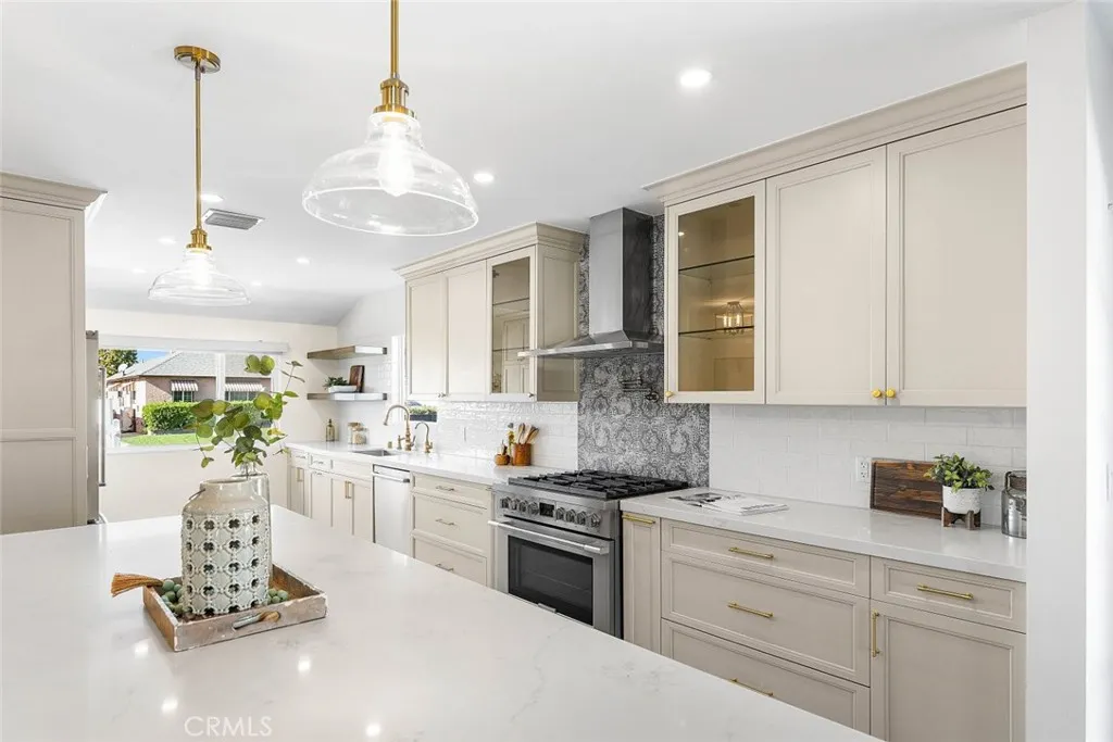 Additional image 106 of 2950 N Lincoln Street, Burbank, CA 91504