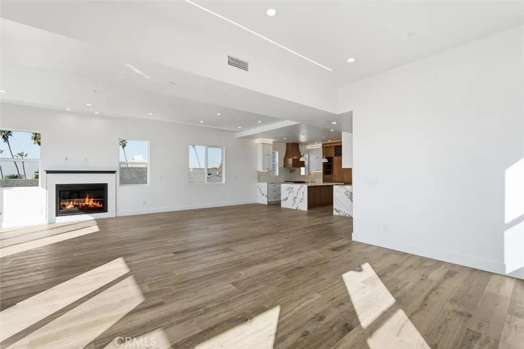 Additional image 10 of 617 N Irena Avenue Unit C, Redondo Beach, CA 90277