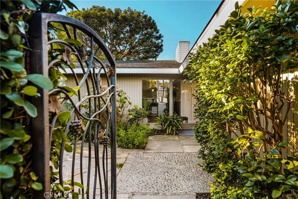 Additional image 78 of 337 Vista Baya, Costa Mesa, CA 92627