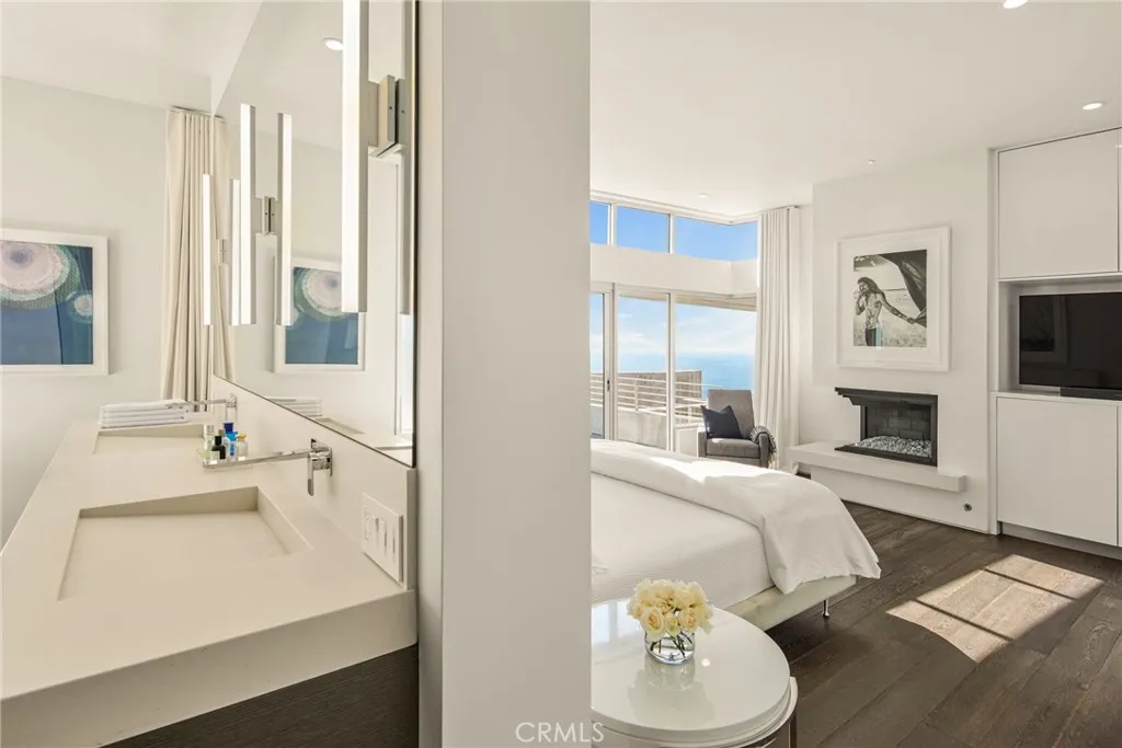 Additional image 96 of 704 Nyes Place, Laguna Beach, CA 92651