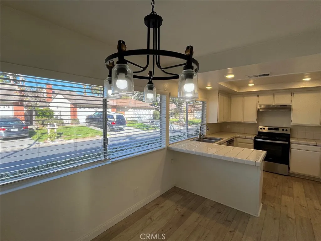 Additional image 8 of 17361 Sandalwood, Irvine, CA 92612