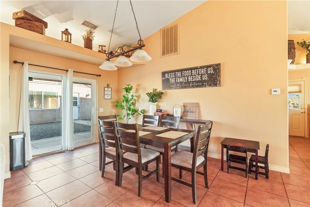 Additional image 23 of 23053 Roundup Way, Apple Valley, CA 92308