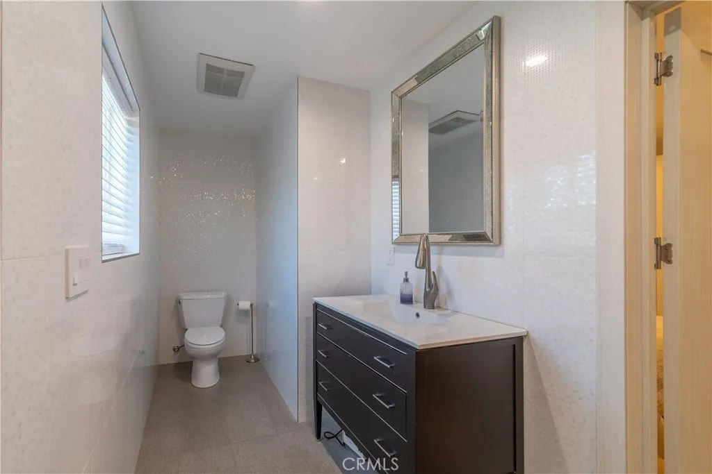 Additional image 13 of 902 E Walnut Avenue, Burbank, CA 91501