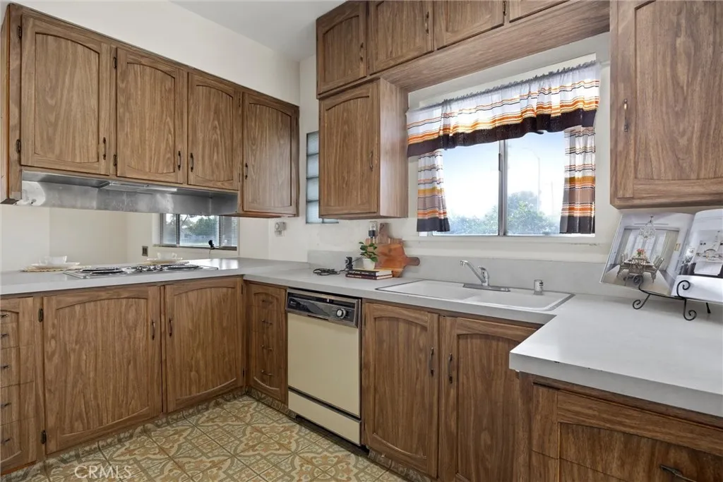 Additional image 48 of 240 S Real Rd, Bakersfield, CA 93309