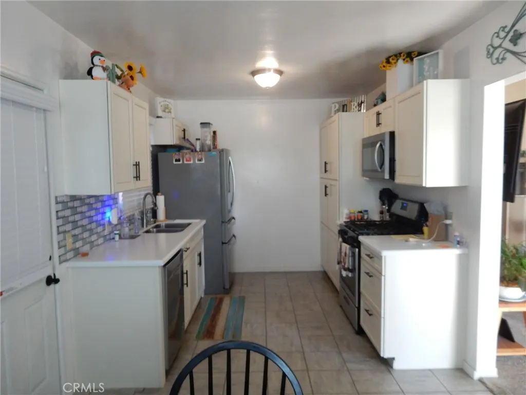 Additional image 23 of 3361 W Thornton Ave, Anaheim, CA 92804