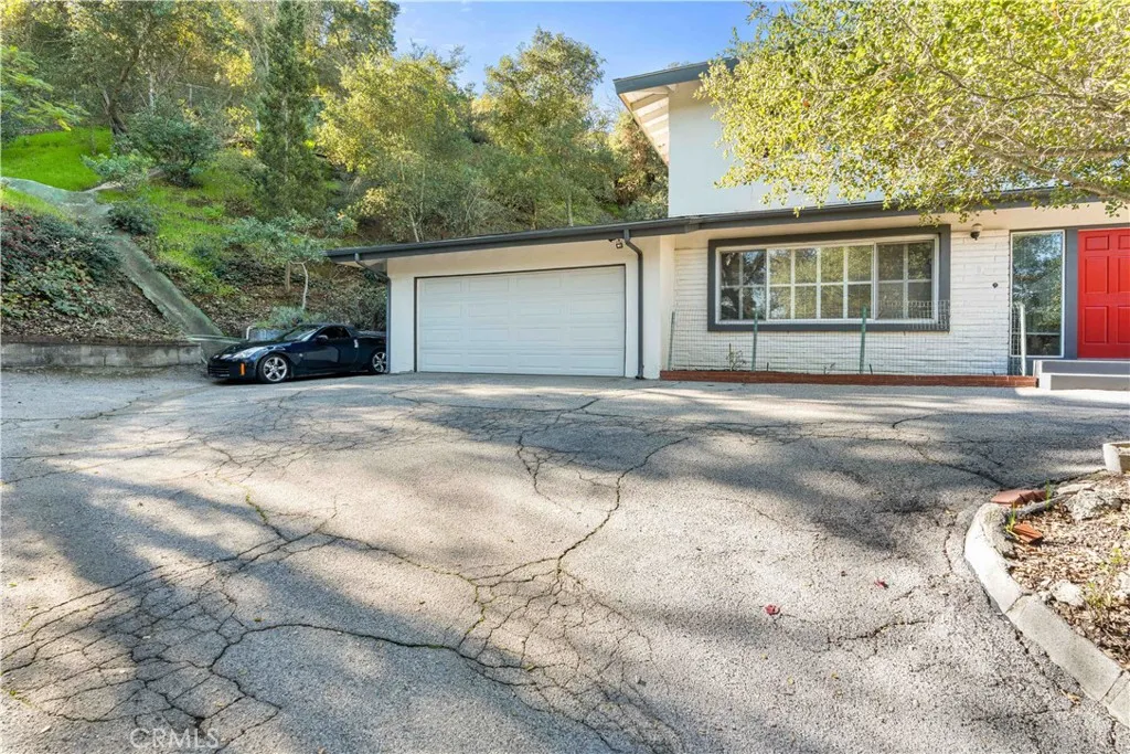Additional image 36 of 11944 Briarvale Lane, Studio City, CA 91604