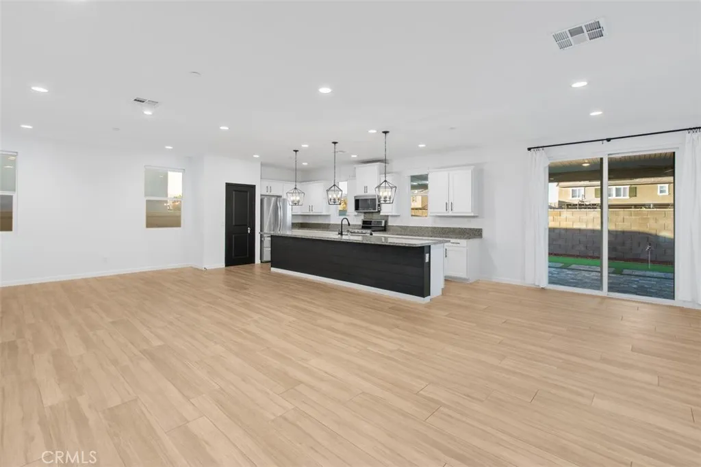 Additional image 4 of 29120 Tanoak, Lake Elsinore, CA 92530