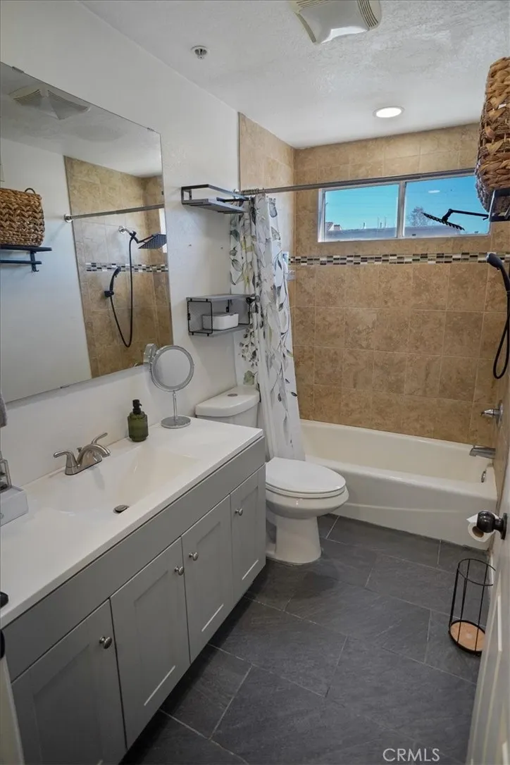 Additional image 28 of 11044 Acama, North Hollywood, CA 91602