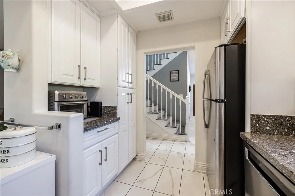 Additional image 40 of 10012 Reseda Boulevard Unit B, Northridge, CA 91324