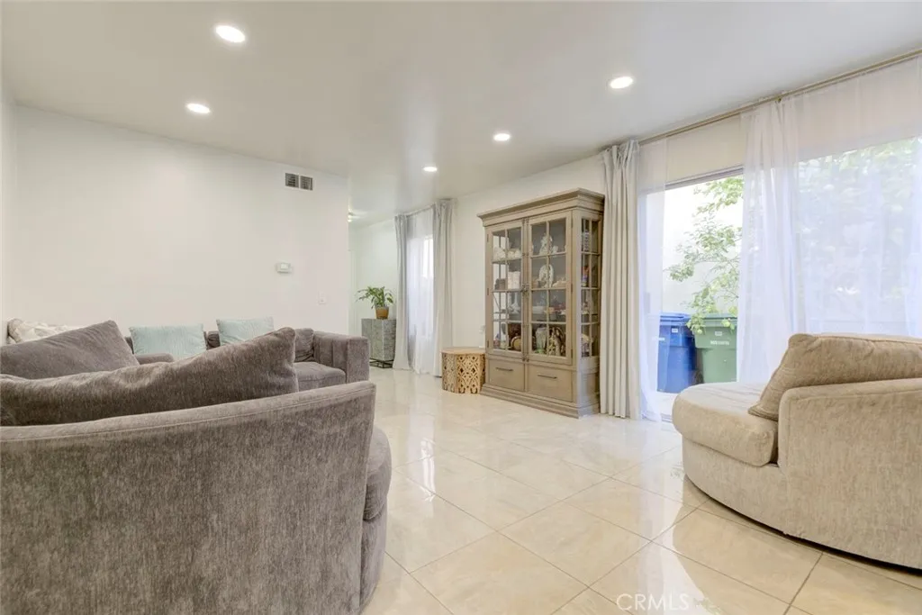 Additional image 59 of 12325 Sweetbriar, Pacoima, CA 91331