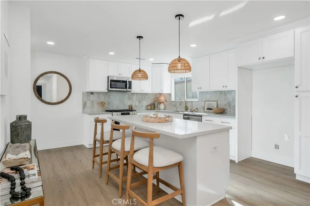 Additional image 3 of 834 W 95th St, Los Angeles, CA 90044