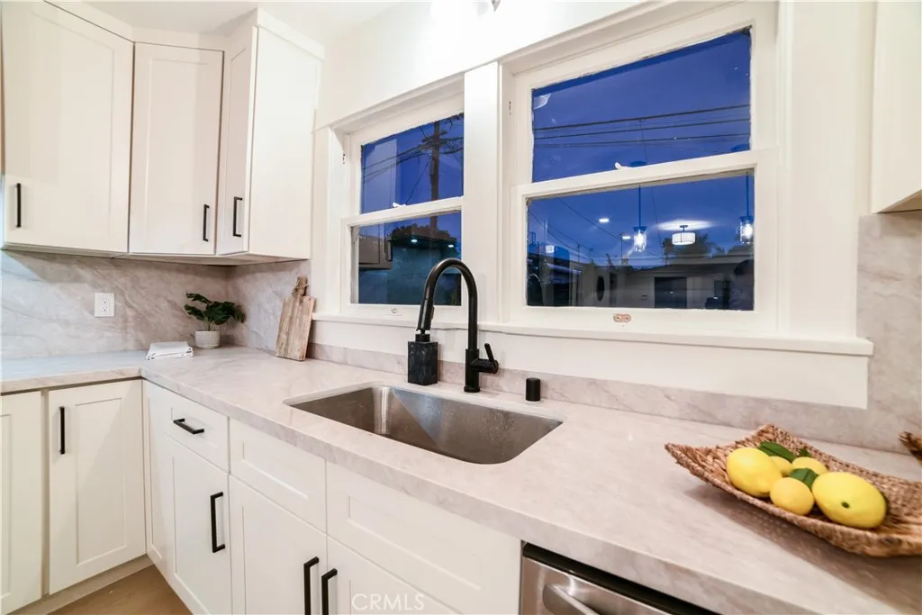 Additional image 17 of 748 N Kenmore Ave, Los Angeles, CA 90029