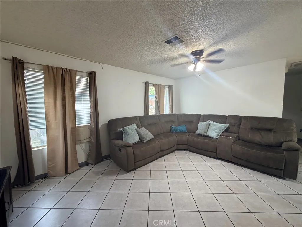 Additional image 7 of 715 Crane Street, Bakersfield, CA 93306