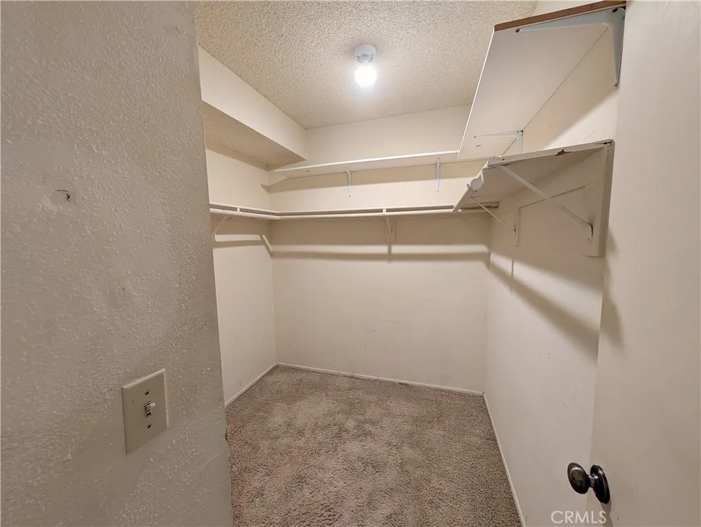 Additional image 32 of 18403 Collins, Tarzana, CA 91356