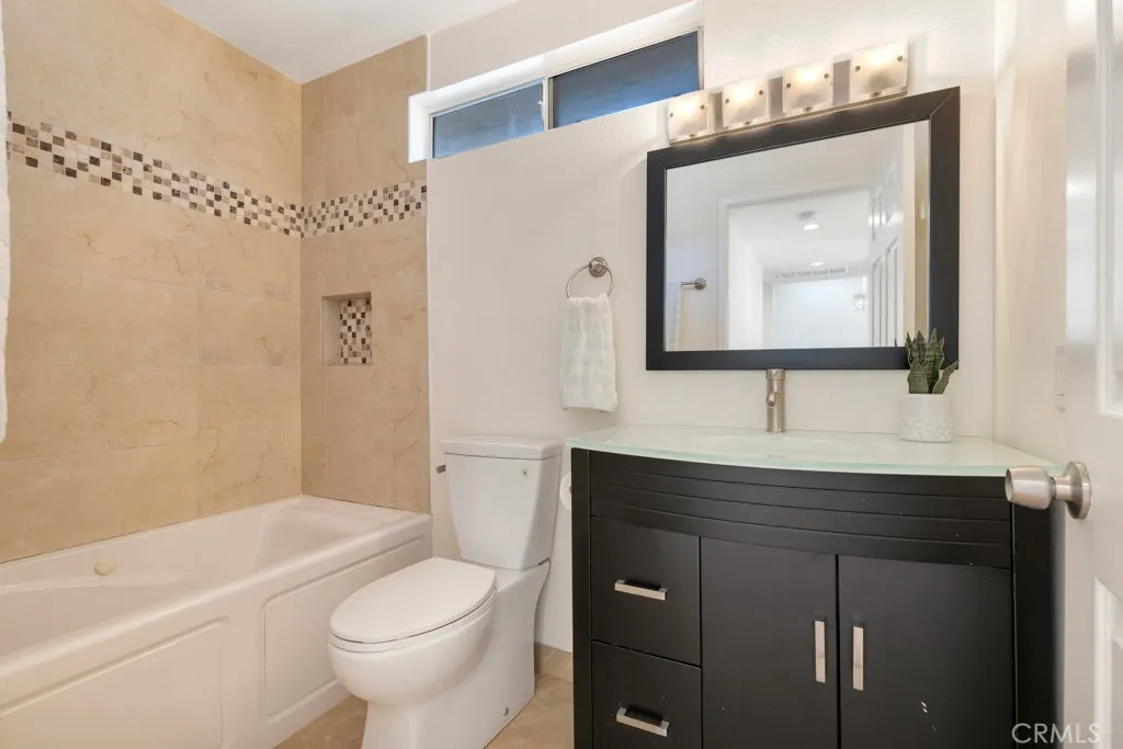 Additional image 21 of 8958 Burnet Avenue Unit E6, North Hills, CA 91343