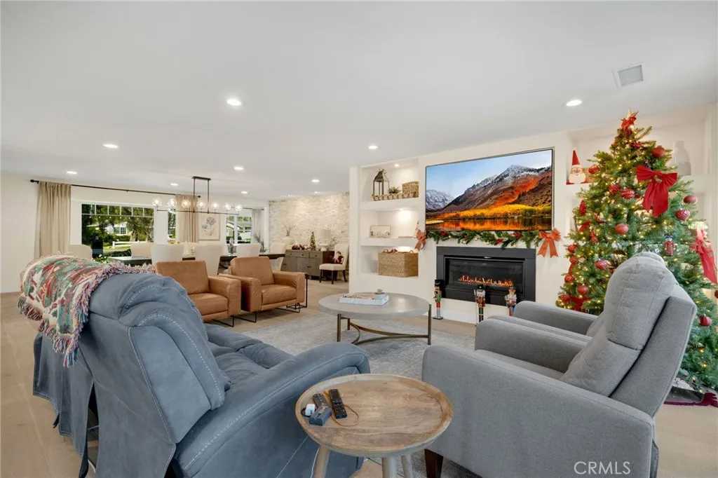 Additional image 12 of 1062 W Valencia Mesa Drive, Fullerton, CA 92833