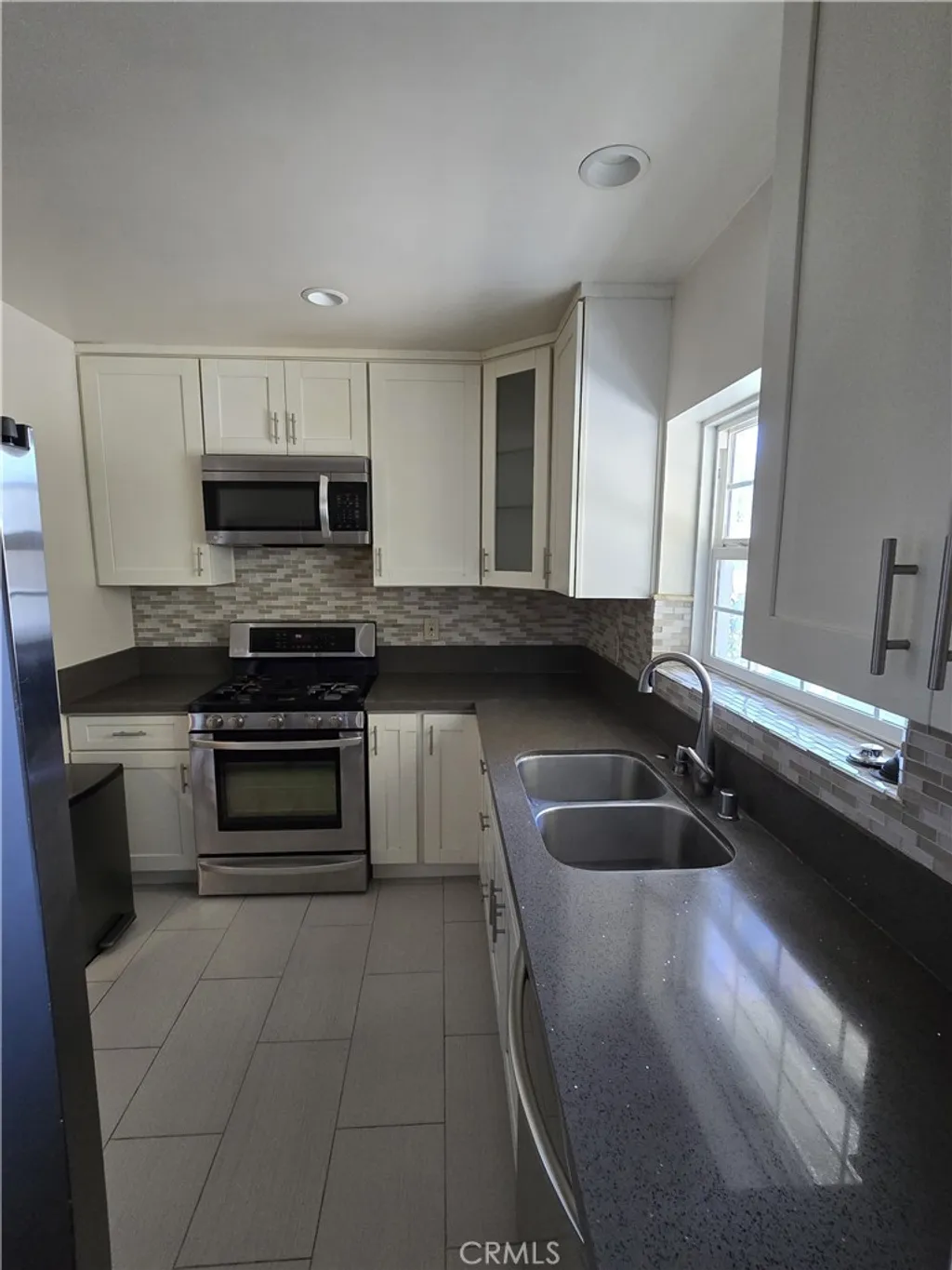 Additional image 4 of 2944 Mayfield Ave, La Crescenta, CA 91214