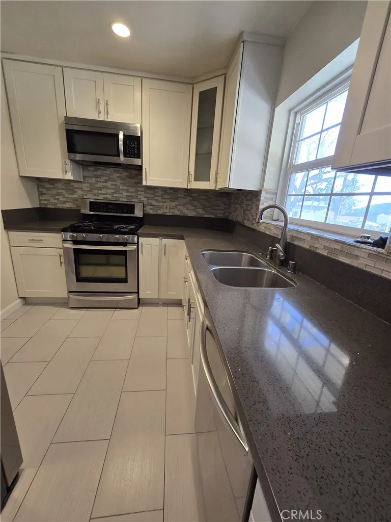 Additional image 31 of 2944 Mayfield Ave, La Crescenta, CA 91214