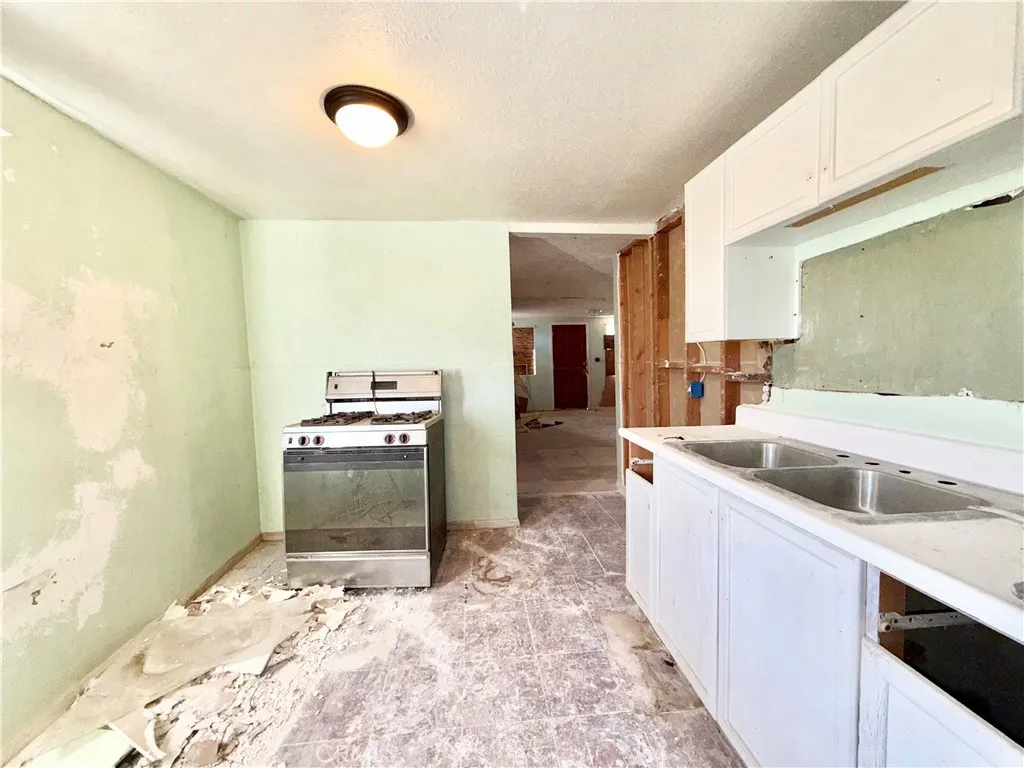 Additional image 10 of 82201 6th, Trona, CA 93562