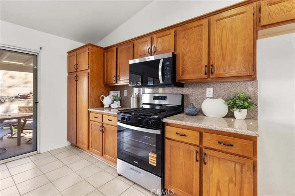 Additional image 17 of 2708 W Buena Vista Dr, Rialto, CA 92377