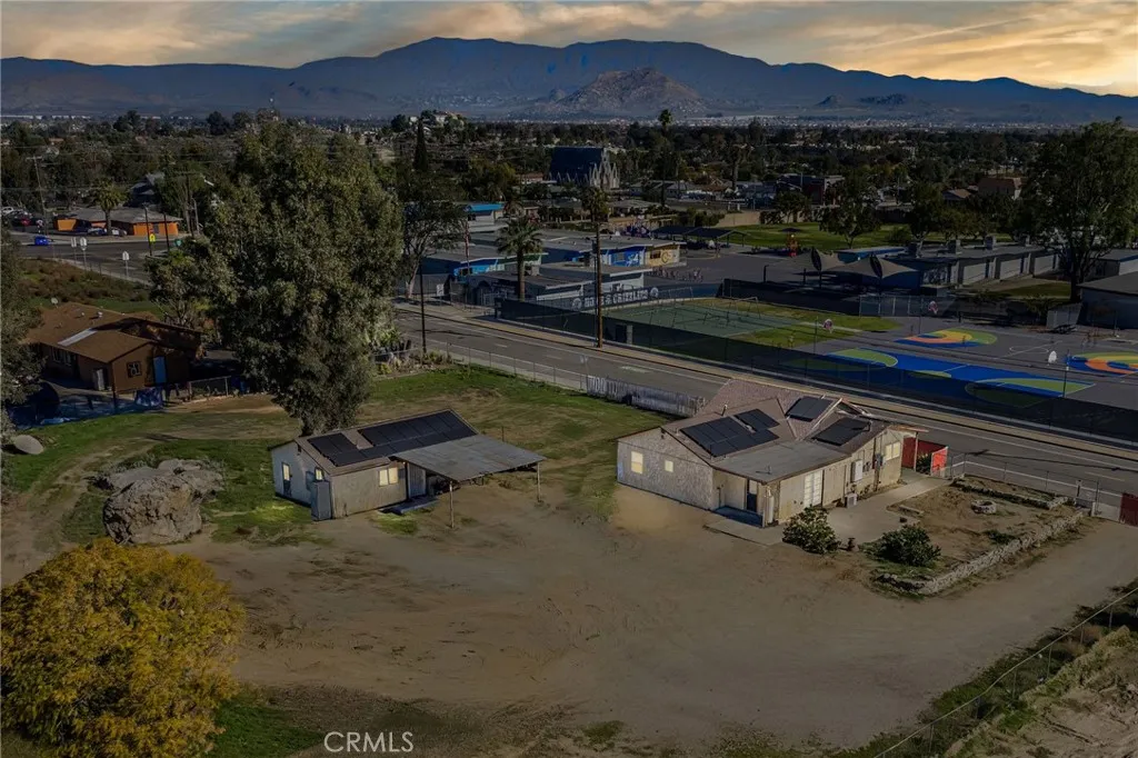 Additional image 2 of 530 Park Ave, Perris, CA 92570