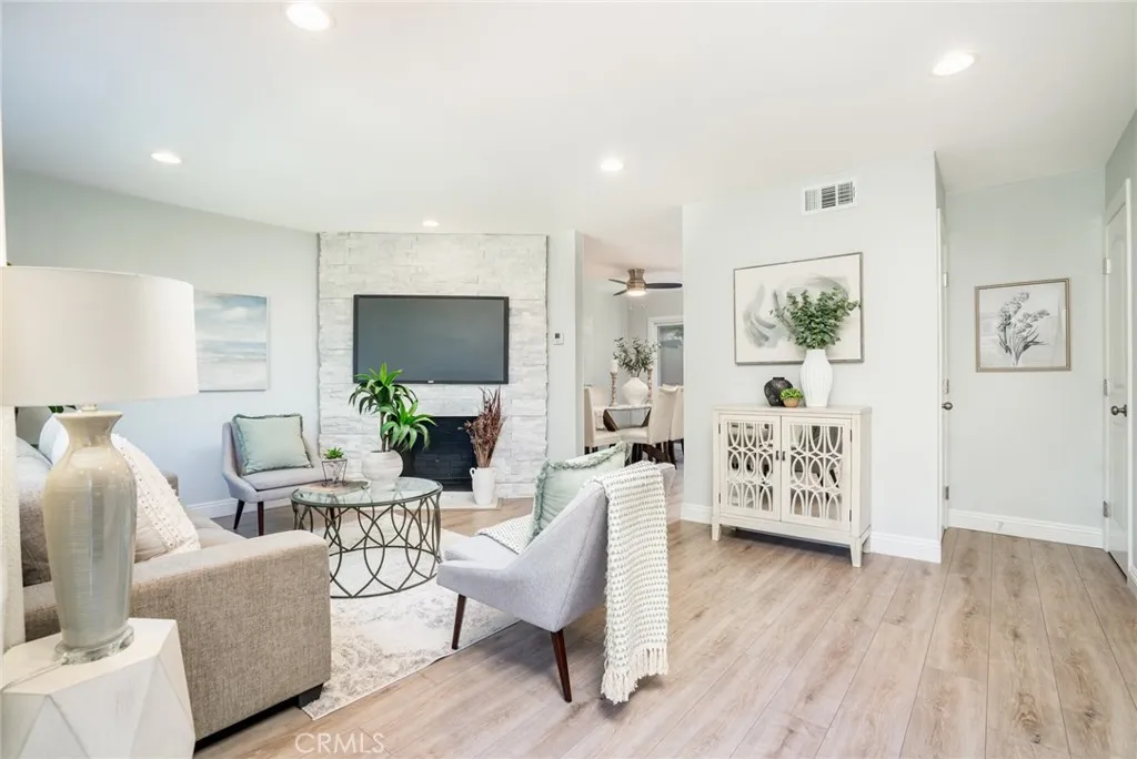 Additional image 6 of 19917 Piccadilly Ln, Huntington Beach, CA 92646