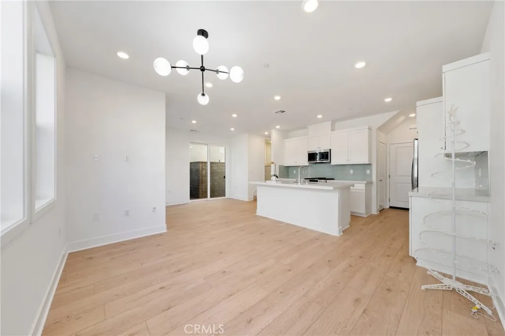 Additional image 46 of 322 Proctor, Irvine, CA 92618