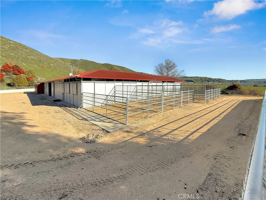 Additional image 134 of 1990 E 46, Shandon, CA 93461