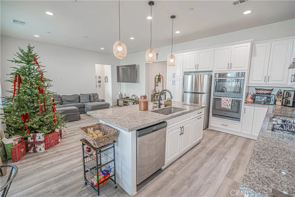 Additional image 68 of 2111 Seville Dr, Santa Paula, CA 93060