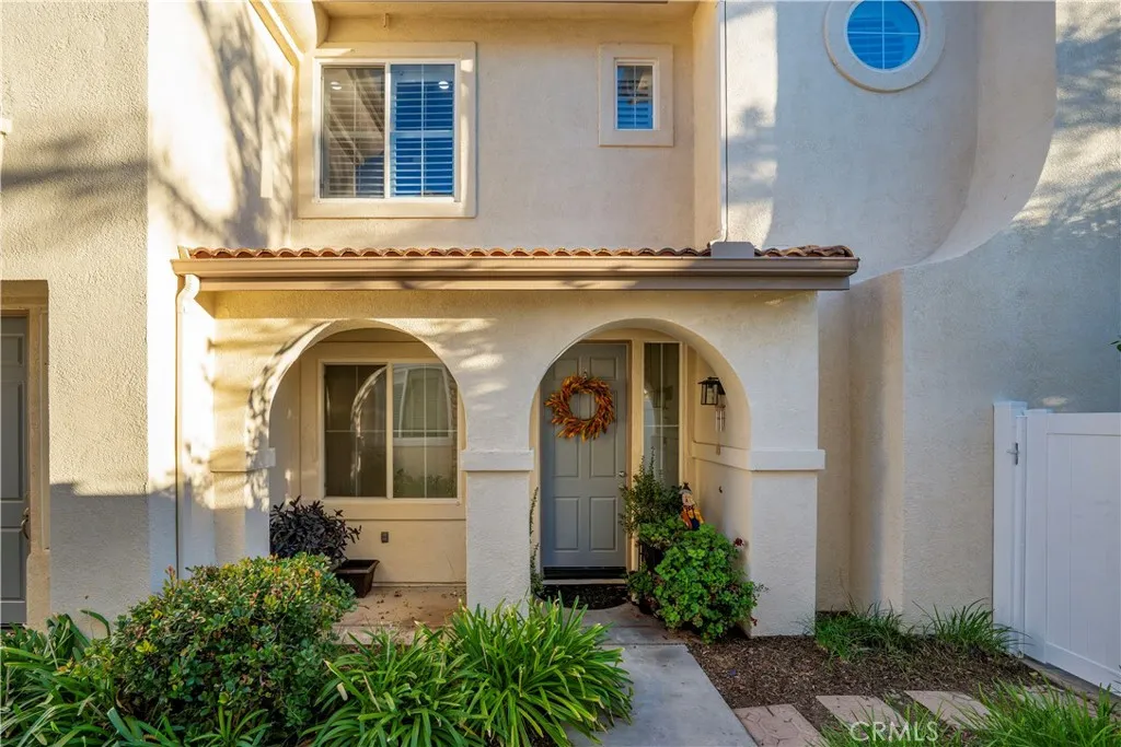 Additional image 6 of 24332 Lorenzo Ln, Valencia, CA 91355