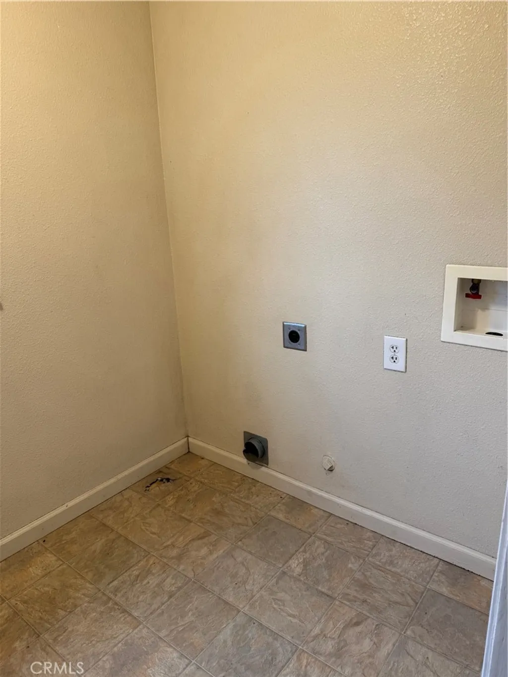 Additional image 9 of 204 W 25th St, Merced, CA 95340